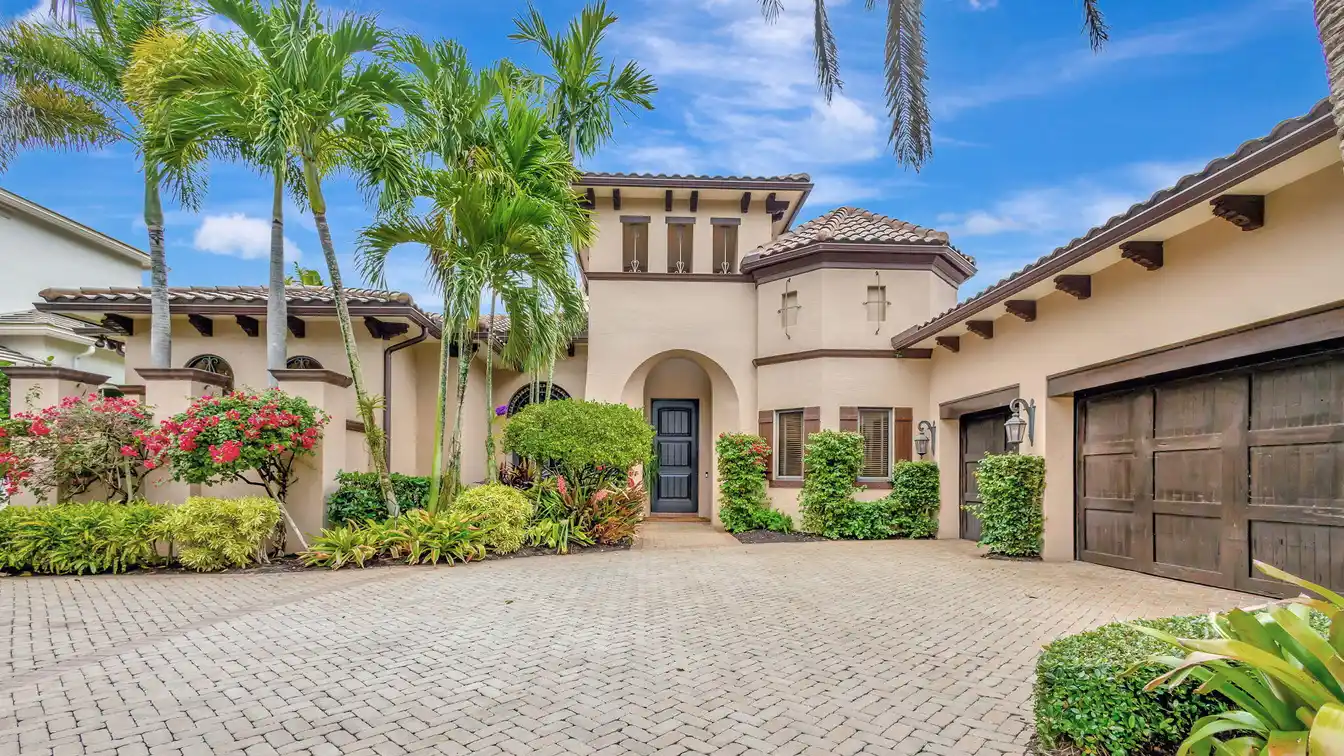 Luxury Living in Sought-after Talavera