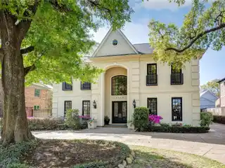 Stunning Custom-Built Home by Bardwell Builders