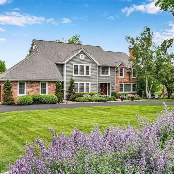 TRULY EXCEPTIONAL CUSTOM RESIDENCE
