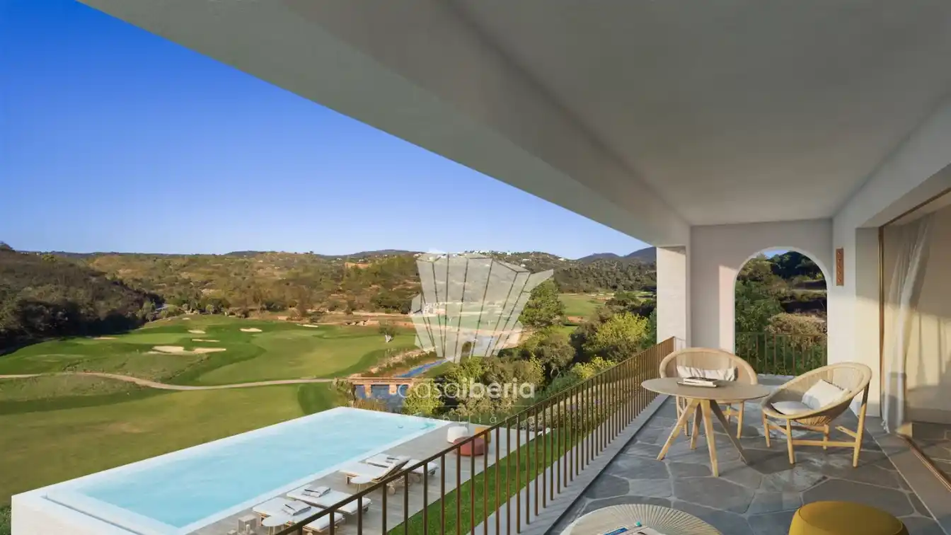 Turnkey Five-bedroom Villa with Pool and Garden