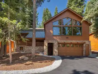 Alpine Elegance with Expansive Chalet Comfort