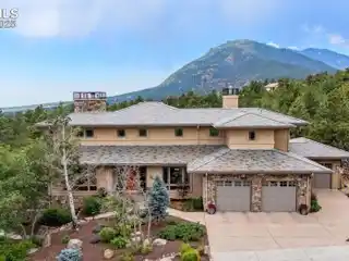 True Craftsman Custom Home in Stratton Forest