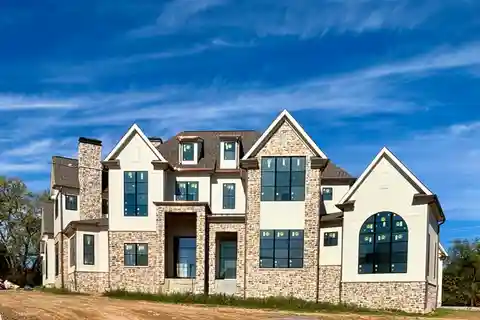 Magnificent Resort-Style Estate with Unmatched Luxury Features