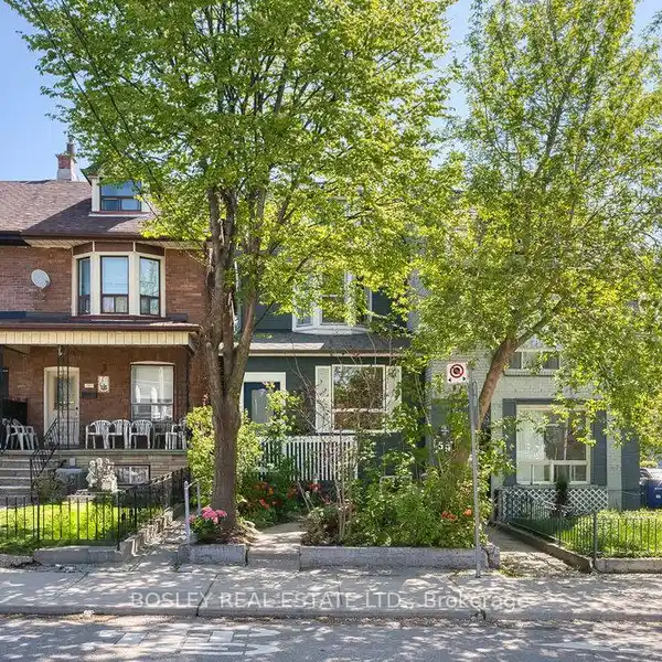 TURNKEY HOME IN COVETED BEACONSFIELD VILLAGE