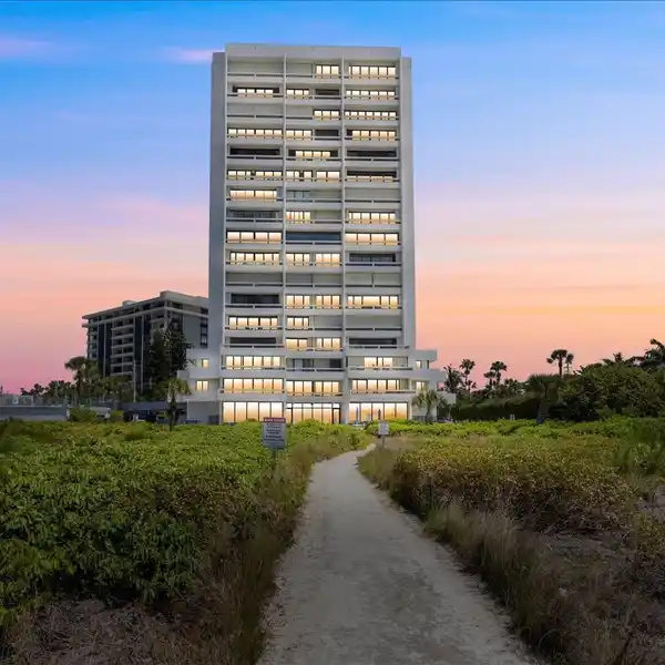 BEAUTIFUL CONDO IN THE BEACH TERRACE BUILDING