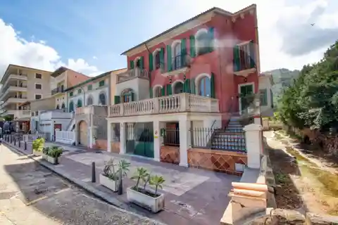 Fantastic 1925 Mansion Villa on the Beach in Puerto De Sóller