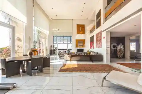 360-degree View Apartment in a Privileged Location