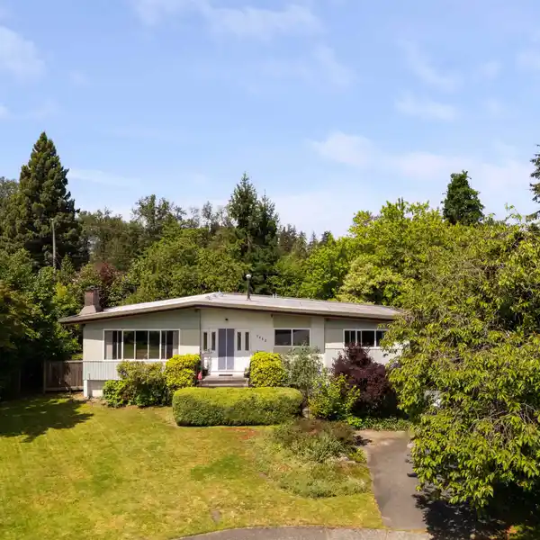CHARMING HOME WITH ENDLESS BACKYARD POTENTIAL
