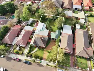 Recently Refreshed Double Brick Federation Residence