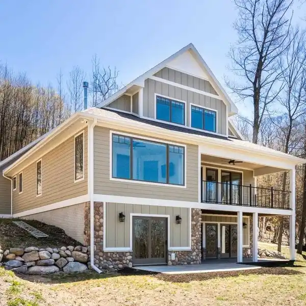 CUSTOM HOME WITHIN SLEEPING BEAR DUNES NATIONAL LAKESHORE