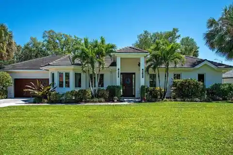 Gorgeous Renovated Pool Home in Pelican Bay
