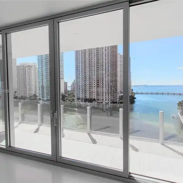 ASTON MARTIN BRILLIANCE IN SKY-HIGH LUXURY