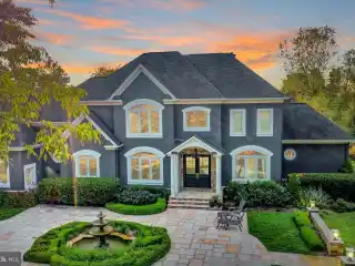 Country Estate with Unmatched Mountain Views