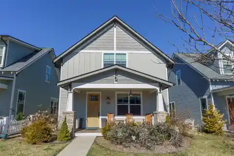 Lovely Arts and Crafts Home in an Ideal Location
