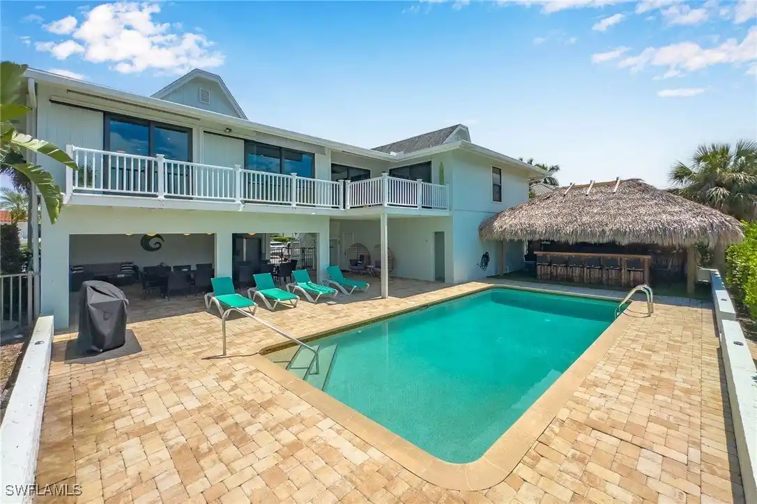Beautifully Designed Gulf Access Home