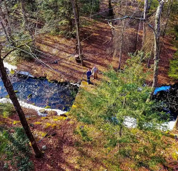 RARE 427-ACRE COMPOUND