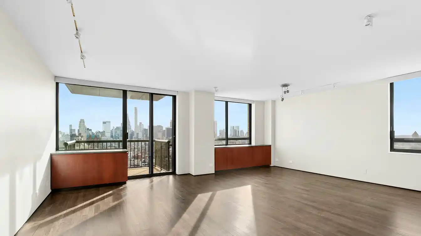 Superb Skyline and Central Park Views