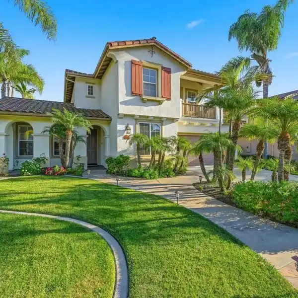 ELEGANT HOME IN PREMIER LA COSTA VALLEY