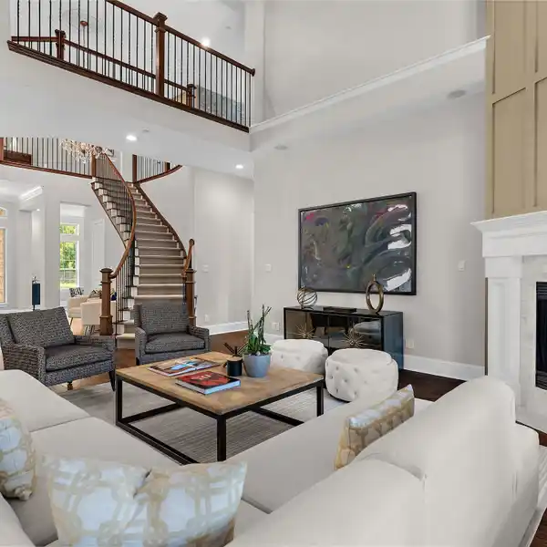 HAMILTON HILLS UPDATED FORMER MODEL HOME