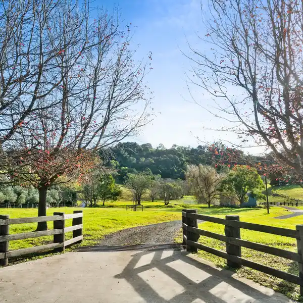 ONE-OF-A-KIND PROPERTY SET ON BREATHTAKING RURAL BEAUTY