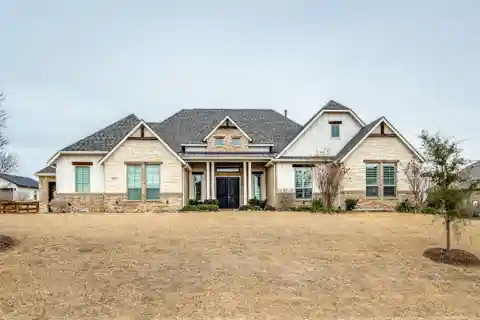 Beautiful Meticulously-designed One-story Country Home