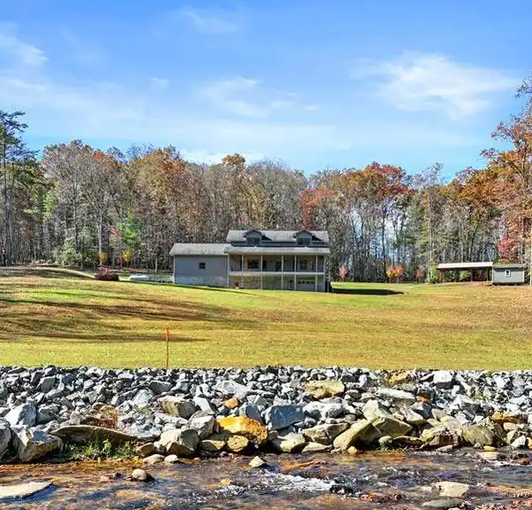 NOISY FIGHTINGTOWN CREEK-FRONT PROPERTY