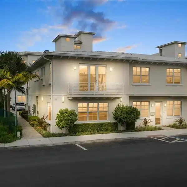 ULTIMATE SANCTUARY FOR EXTRAORDINARY LIVING