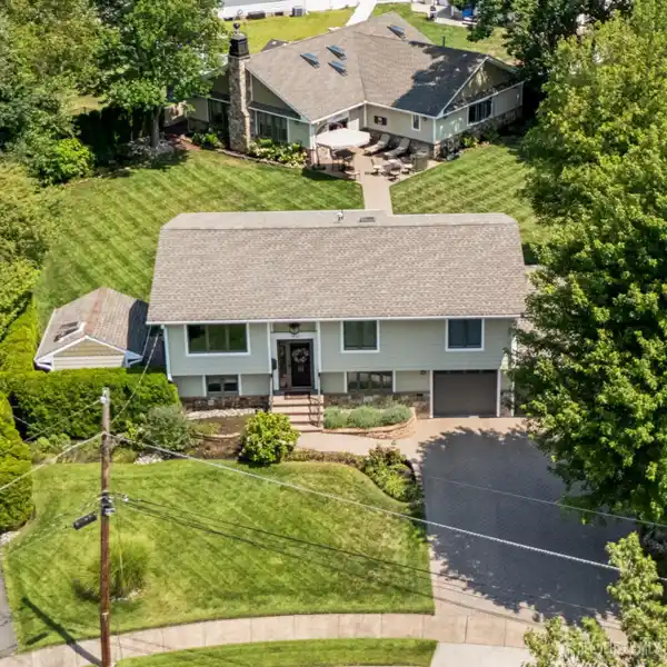 ONE-OF-A-KIND PRIVATE POOLSIDE PARADISE