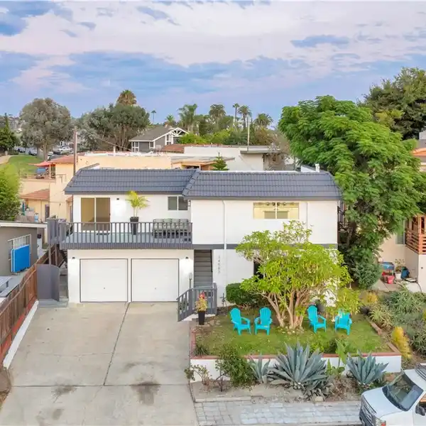 LUXURY TWO-UNIT COMPOUND STEPS FROM CAPO BEACH