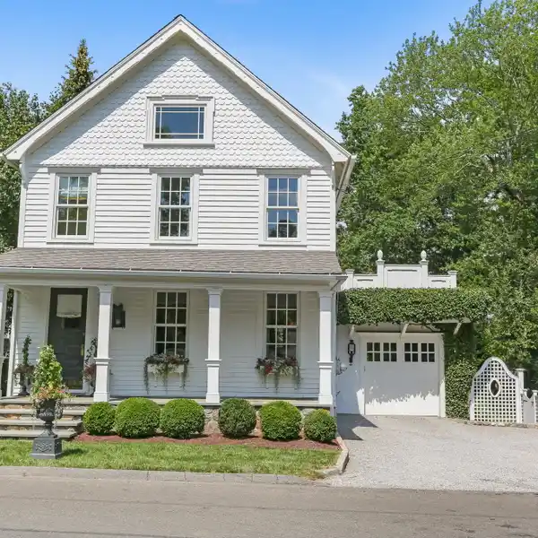 1904 JEWEL-BOX HOME