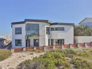 Discover Coastal Elegance