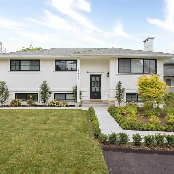 COMPLETELY TRANSFORMED SPECTACULAR RESIDENCE