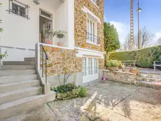 Renovated 1920s Millstone Home with Garden