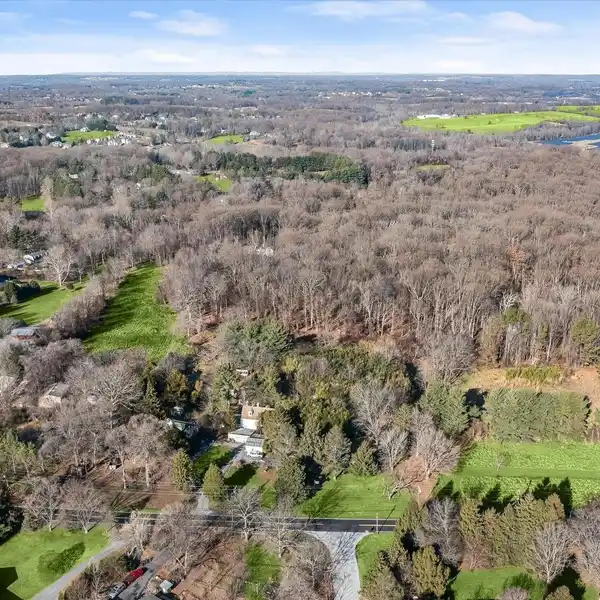 VERSATILE 26-PLUS-ACRE PROPERTY