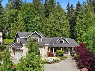 Spectacular Home in the Highlands