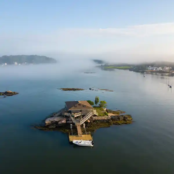 YOUR PRIVATE ISLAND