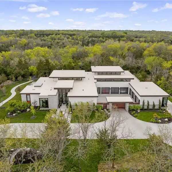 A TRUE MASTERPIECE ON OVER TEN ACRES
