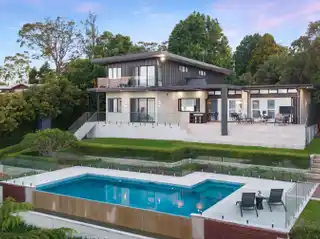 Captivating Contemporary Design Sanctuary