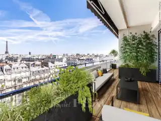 Clean-Lined Apartment with Amazing Open View
