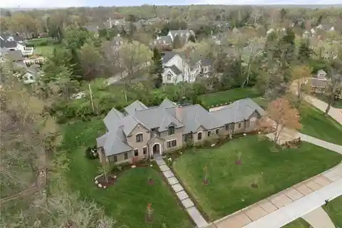 Exquisite Home in a Quiet Neighborhood