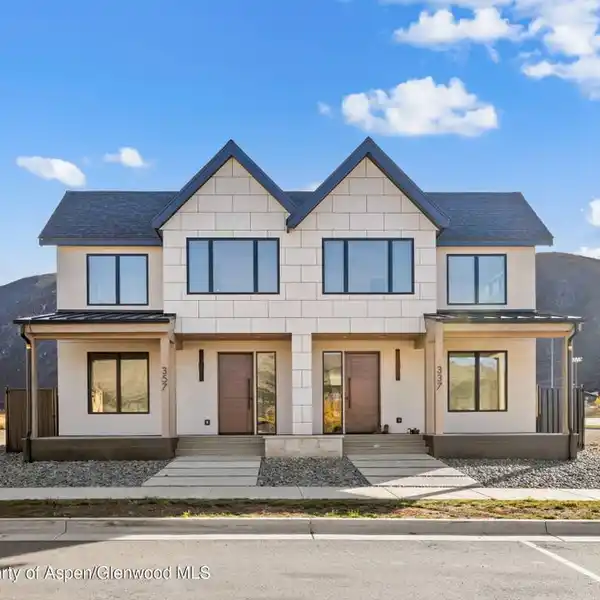 NEWLY COMPLETED DUPLEX IN STOTTS MILLS