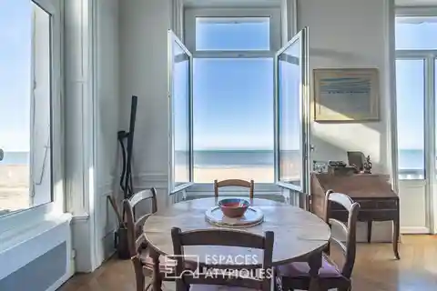 Elegant Seaside Villa from the Late 19th Century