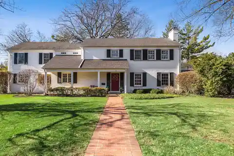 East Coast Charm in the North Shore