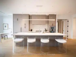 Gorgeous Home in the Rhodes Residences
