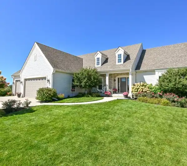 LOVELY RANCH HOME IN FOX LAKE VILLAGE