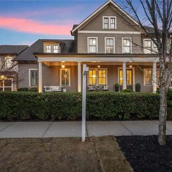 EXCEPTIONAL CUSTOM-BUILT ESTATE IN THE HEART OF CRABAPPLE