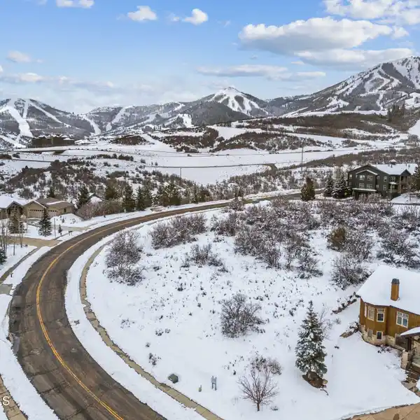 STUNNING LOT IN STAR HARBOUR ESTATES