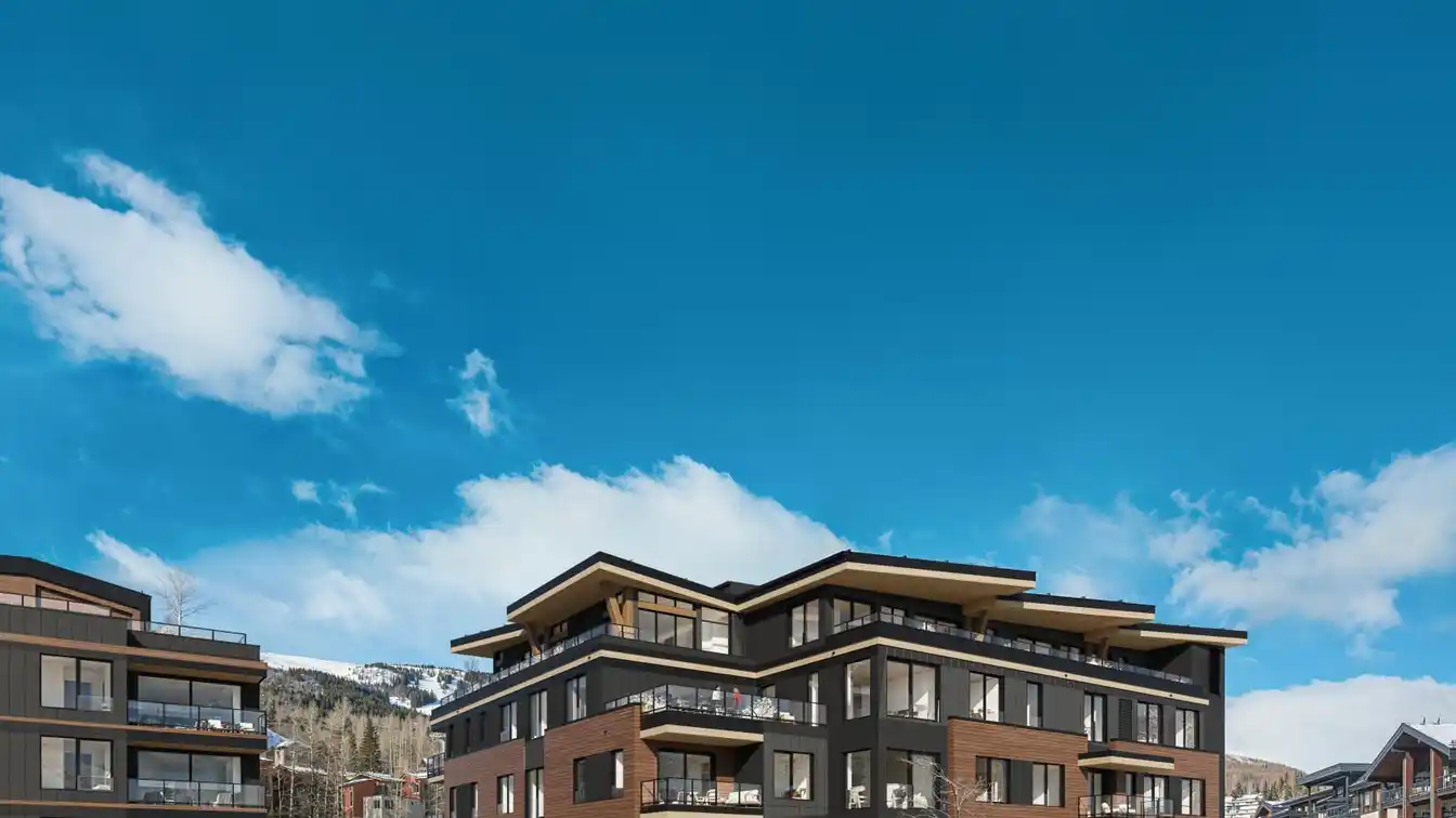 Remarkable Residence at Stratos