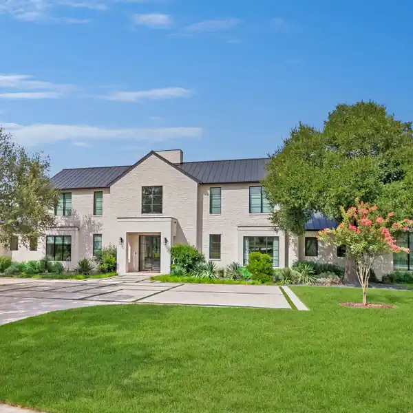 9.6-ACRE GATED LUXURY PROPERTY IN CORDILLERA RANCH