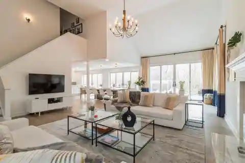 Immaculate Four Bedroom Traditional Home for Rent